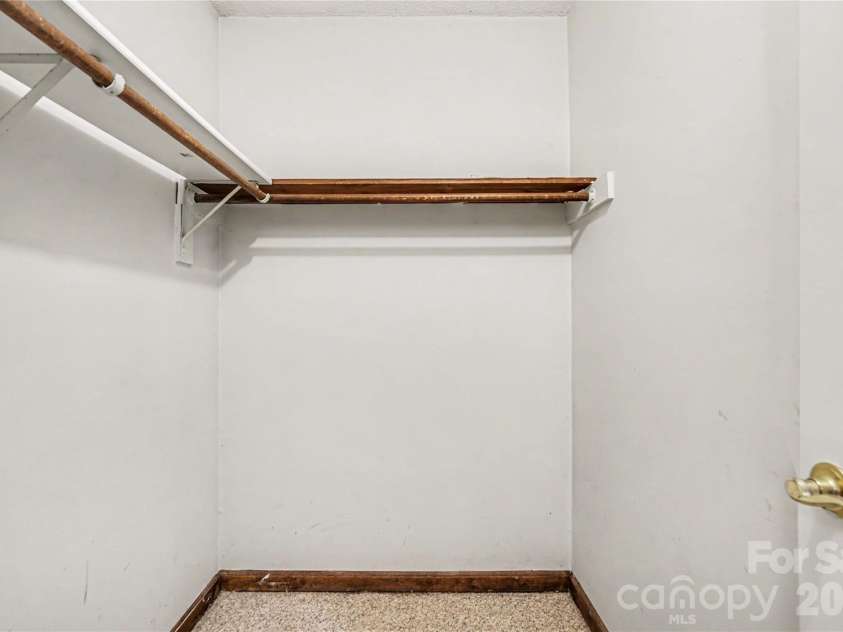 243 Vista Grande Circle, Charlotte, NC 28226.  MLS# CAR4400259, YatesRealty ID 35137. 