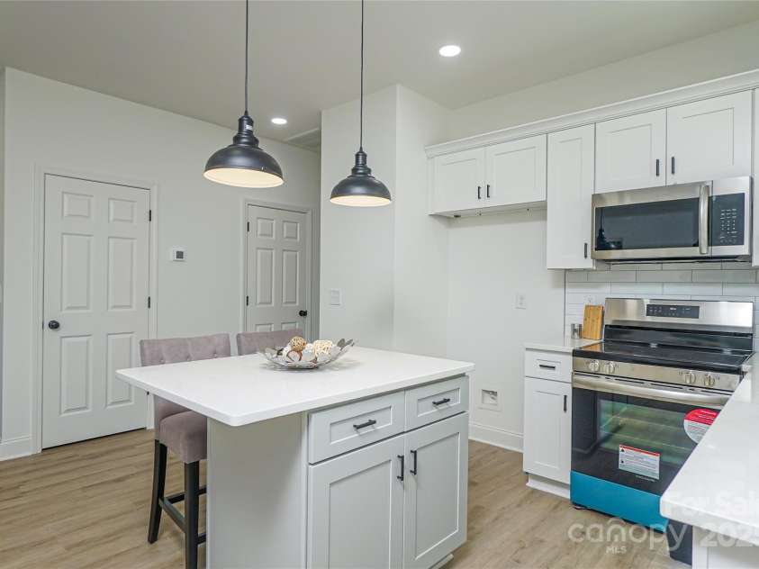 3220 Sam Wilson Road, Charlotte, NC 28214.  MLS# CAR4288912, YatesRealty ID 35137. 