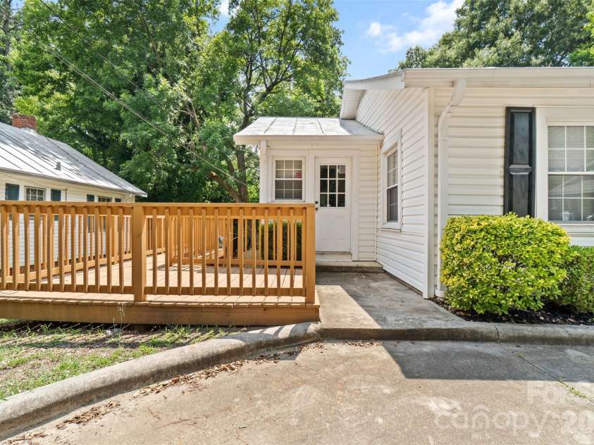 202 Hargrave Street, Wadesboro, NC 28170.  MLS# CAR4400504, YatesRealty ID 35139. 