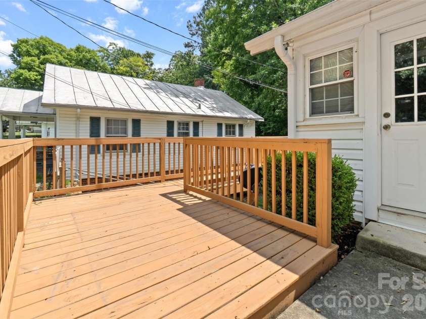 202 Hargrave Street, Wadesboro, NC 28170.  MLS# CAR4400504, YatesRealty ID 35139. 