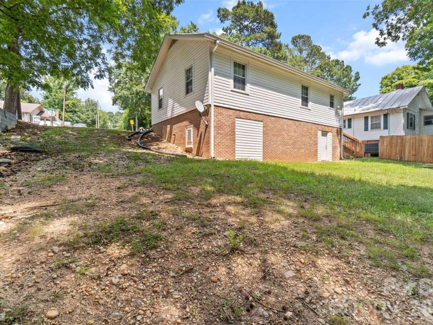 202 Hargrave Street, Wadesboro, NC 28170.  MLS# CAR4400504, YatesRealty ID 35139. 