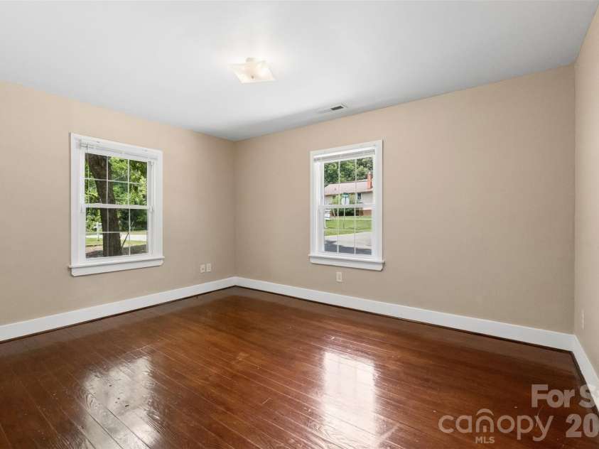 202 Hargrave Street, Wadesboro, NC 28170.  MLS# CAR4400504, YatesRealty ID 35139. 