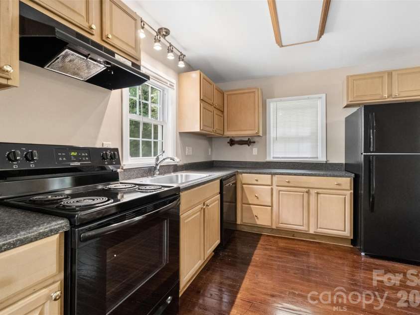 202 Hargrave Street, Wadesboro, NC 28170.  MLS# CAR4400504, YatesRealty ID 35139. 