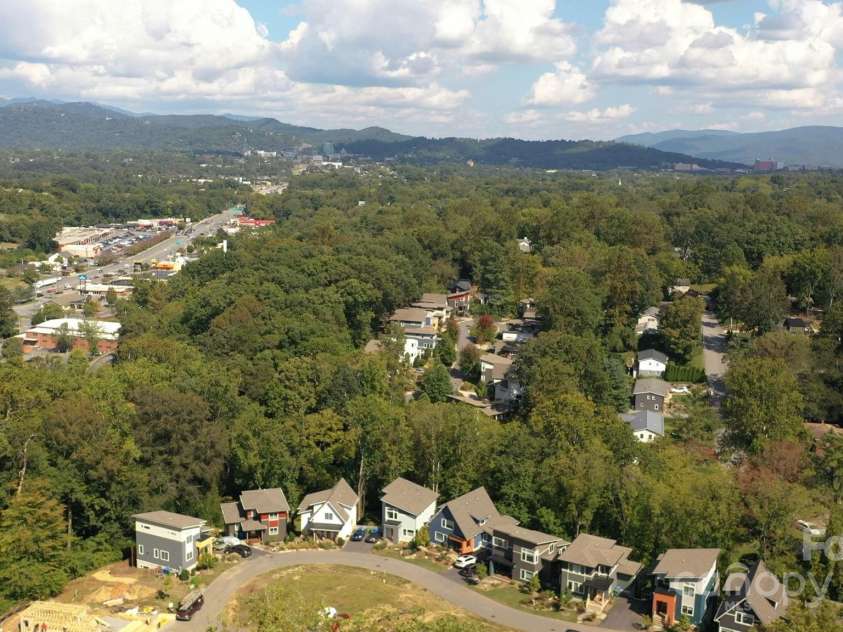 5 Orrinel Way, Asheville, NC 28806.  MLS# CAR4294195, YatesRealty ID 35139. West Asheville Eco-Friendly Community Minutes from Downtown Asheville