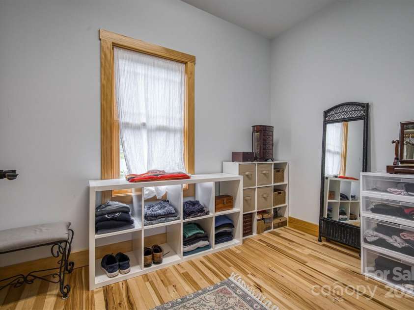 381 Scenic Overlook Drive, Nebo, NC 28761.  MLS# CAR4294911, YatesRealty ID 3514. 