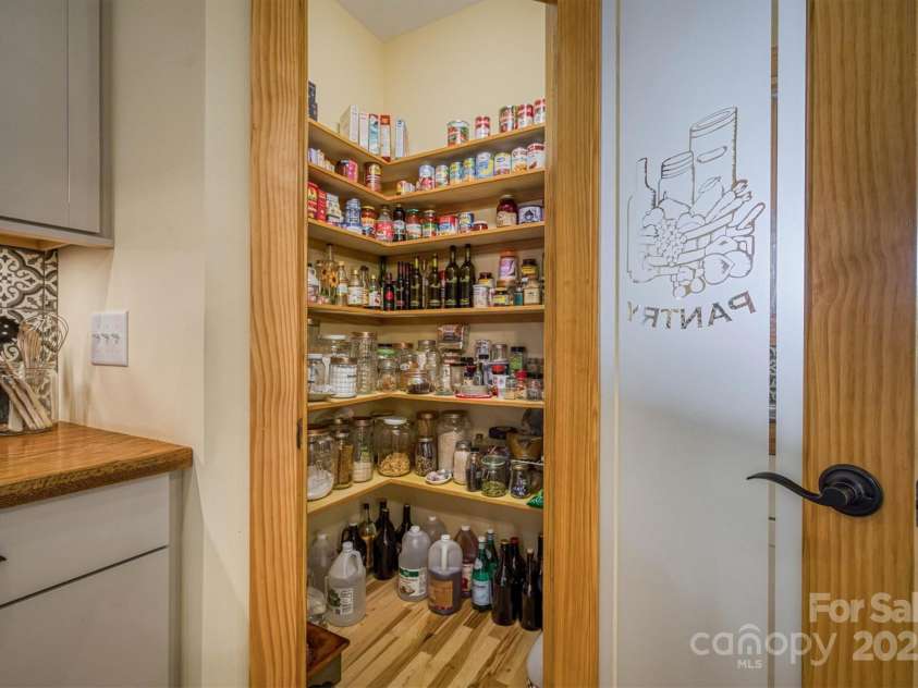 381 Scenic Overlook Drive, Nebo, NC 28761.  MLS# CAR4294911, YatesRealty ID 3514. Pantry