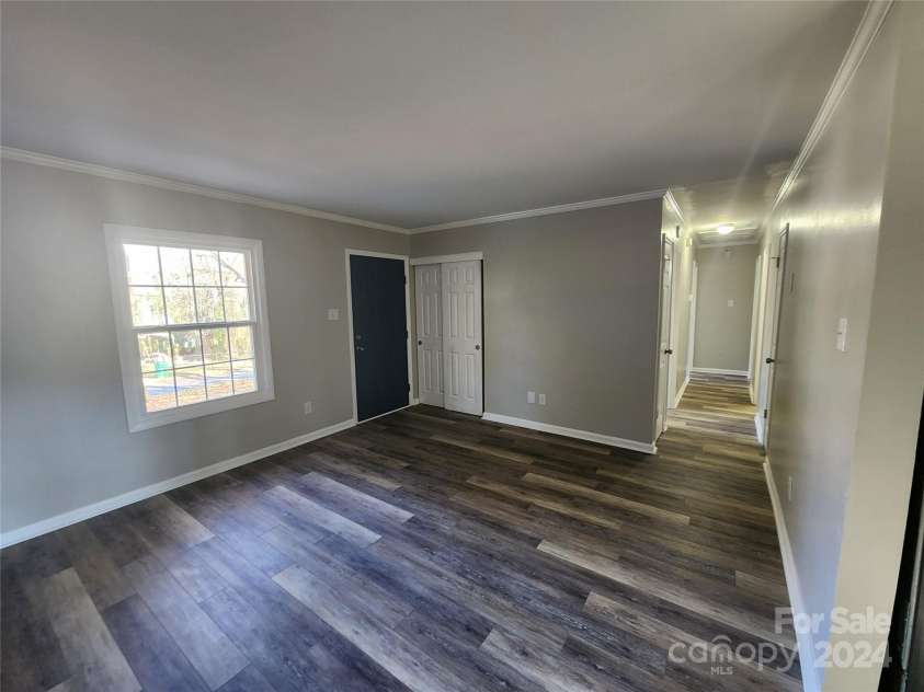 3935 Amerigo Street, Charlotte, NC 28208.  MLS# CAR4204838, YatesRealty ID 3514. New LVP Flooring