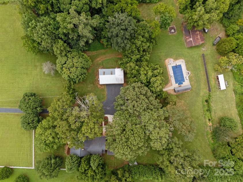 8900 Old Concord Road, Salisbury, NC 28146.  MLS# CAR4295325, YatesRealty ID 35140. 