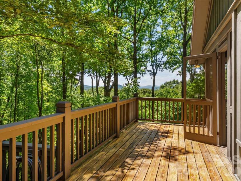 287 Dvdisdi Court, Brevard, NC 28712.  MLS# CAR4358240, YatesRealty ID 35141. Decking | Views