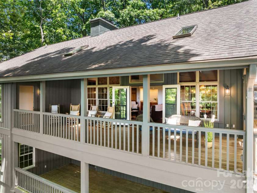 287 Dvdisdi Court, Brevard, NC 28712.  MLS# CAR4358240, YatesRealty ID 35141. So much Space for Entertaining