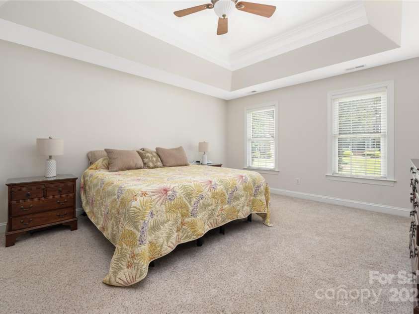 9603 Devonshire Drive, Huntersville, NC 28078.  MLS# CAR4292851, YatesRealty ID 35141. Primary suite receives great natural light.  Gets the morning sun.