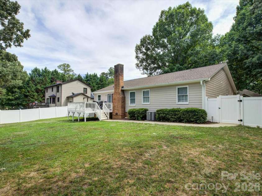 1278 Morrocroft Trail, Gastonia, NC 28054.  MLS# CAR4397819, YatesRealty ID 35142. Brick fireplace