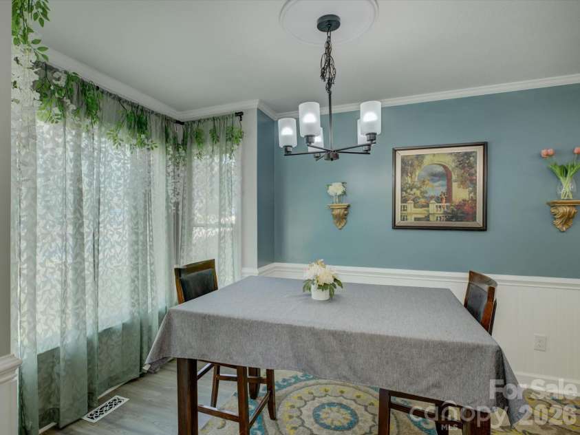 1278 Morrocroft Trail, Gastonia, NC 28054.  MLS# CAR4397819, YatesRealty ID 35142. Dining area
