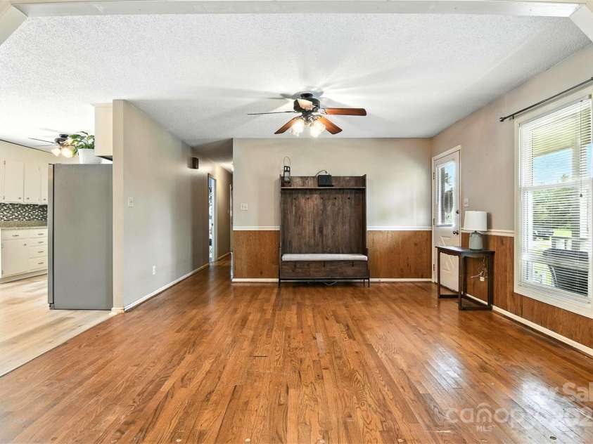 952 30th Street, Conover, NC 28613.  MLS# CAR4283156, YatesRealty ID 35142. 