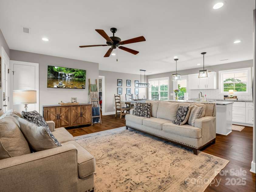 297 Vanity Lane, Ellenboro, NC 28040.  MLS# CAR4293447, YatesRealty ID 35143. 