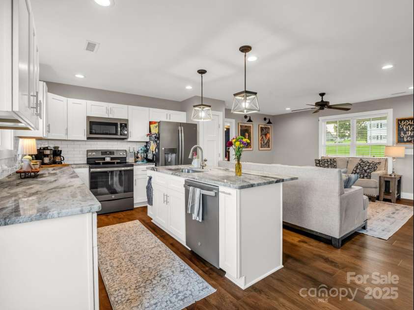 297 Vanity Lane, Ellenboro, NC 28040.  MLS# CAR4293447, YatesRealty ID 35143. 