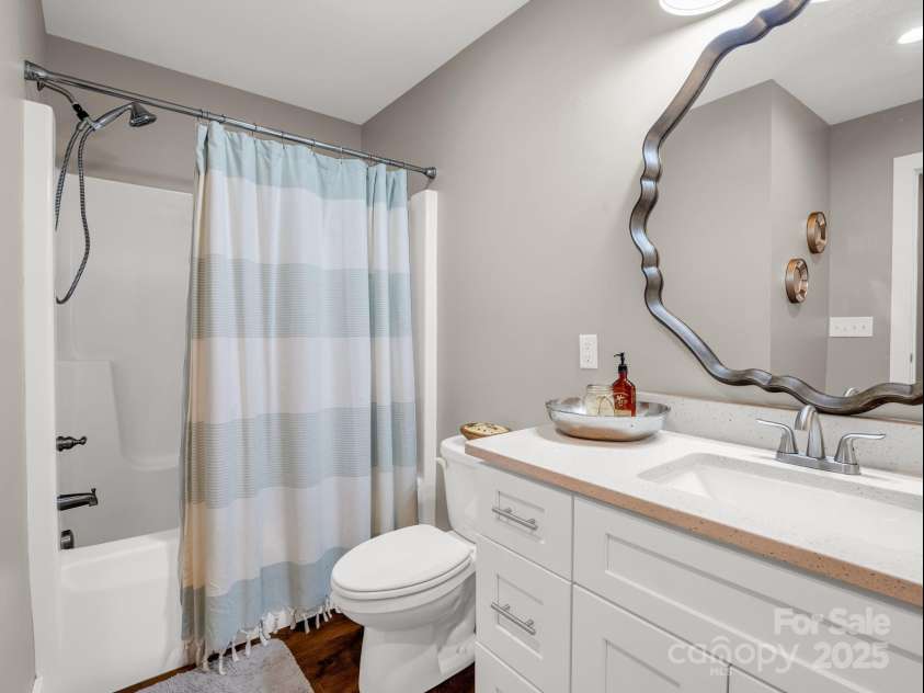 297 Vanity Lane, Ellenboro, NC 28040.  MLS# CAR4293447, YatesRealty ID 35143. 