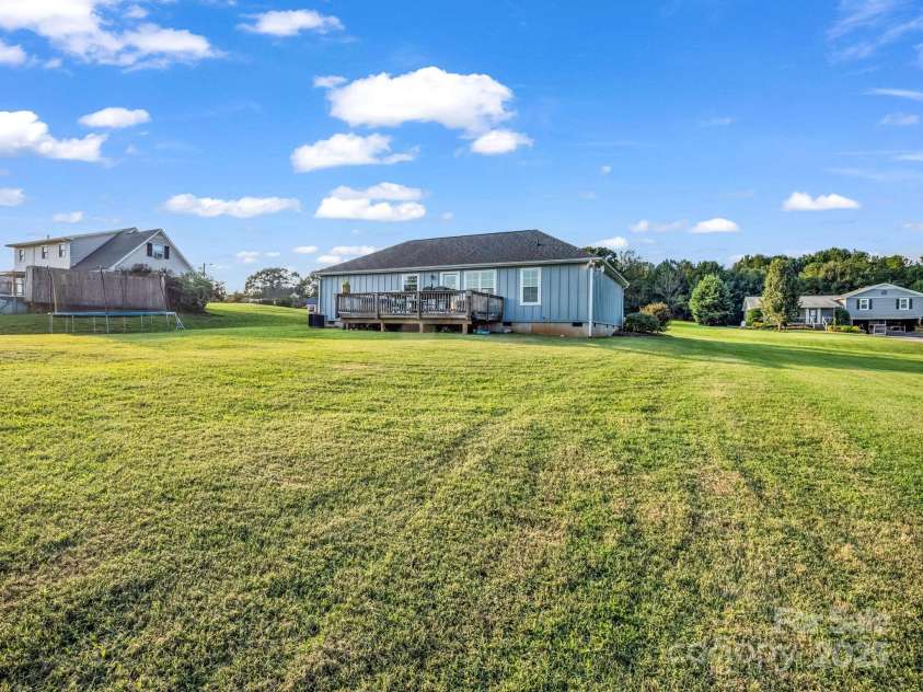 297 Vanity Lane, Ellenboro, NC 28040.  MLS# CAR4293447, YatesRealty ID 35143. 