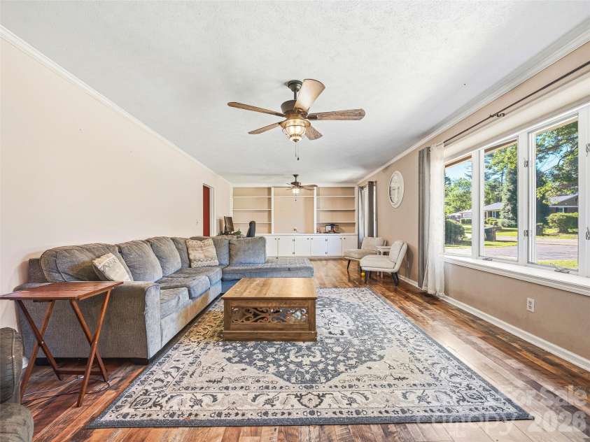 3158 Florida Drive, Hendersonville, NC 28792.  MLS# CAR4398158, YatesRealty ID 35143. 