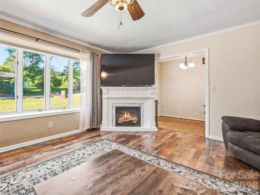 3158 Florida Drive, Hendersonville, NC 28792.  MLS# CAR4398158, YatesRealty ID 35143. 