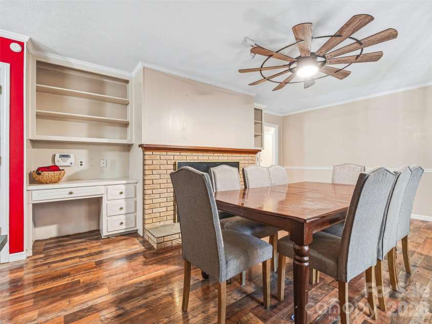 3158 Florida Drive, Hendersonville, NC 28792.  MLS# CAR4398158, YatesRealty ID 35143. 