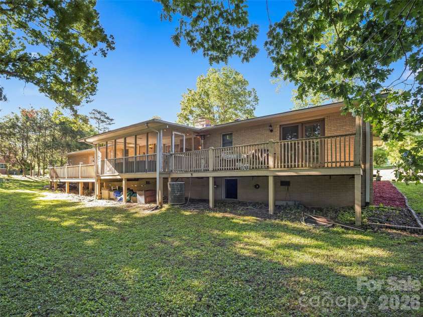 3158 Florida Drive, Hendersonville, NC 28792.  MLS# CAR4398158, YatesRealty ID 35143. 