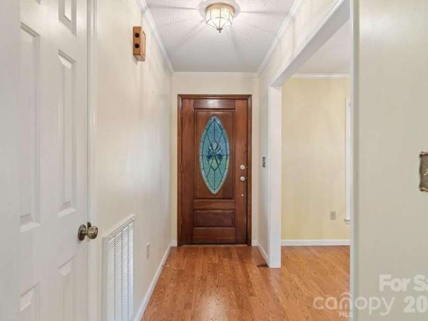 105 Spurgen Drive, Kings Mountain, NC 28086.  MLS# CAR4392001, YatesRealty ID 35146. 