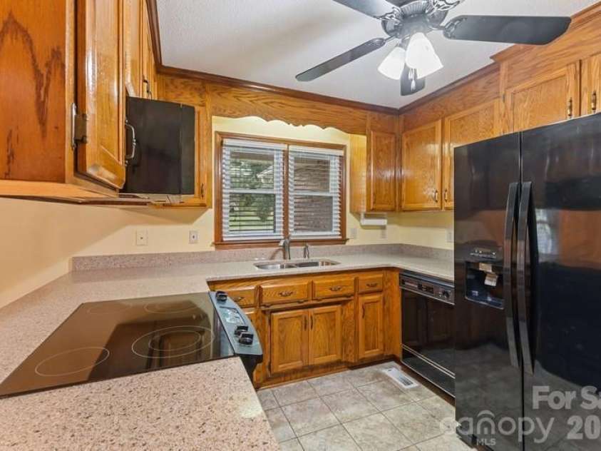 105 Spurgen Drive, Kings Mountain, NC 28086.  MLS# CAR4392001, YatesRealty ID 35146. 