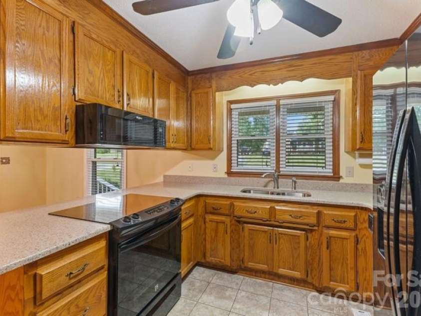 105 Spurgen Drive, Kings Mountain, NC 28086.  MLS# CAR4392001, YatesRealty ID 35146. 