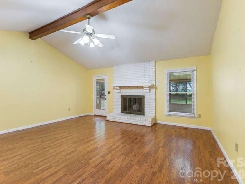 105 Spurgen Drive, Kings Mountain, NC 28086.  MLS# CAR4392001, YatesRealty ID 35146. 