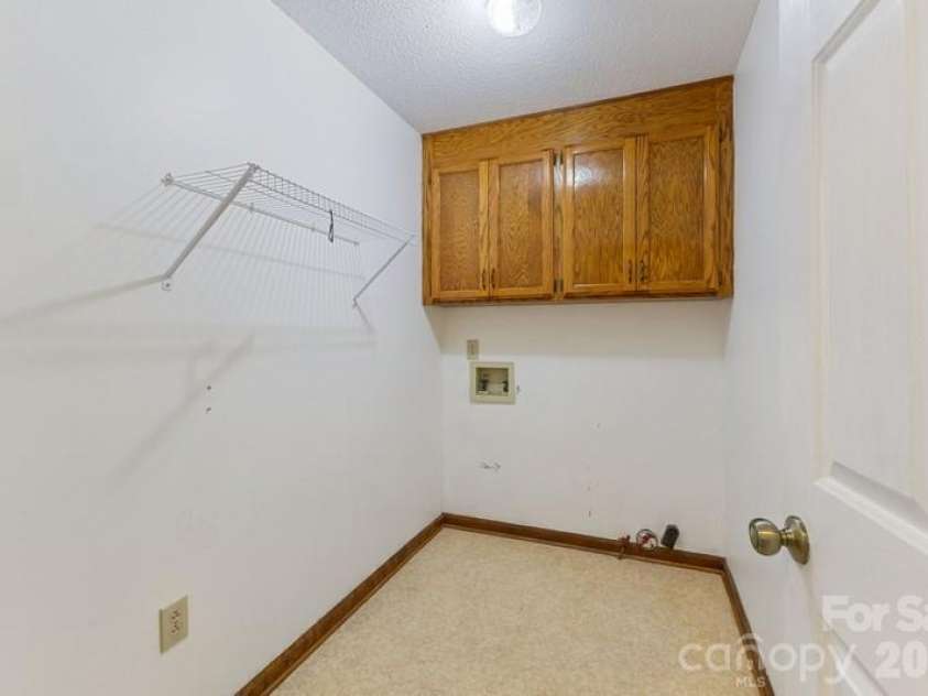 105 Spurgen Drive, Kings Mountain, NC 28086.  MLS# CAR4392001, YatesRealty ID 35146. 