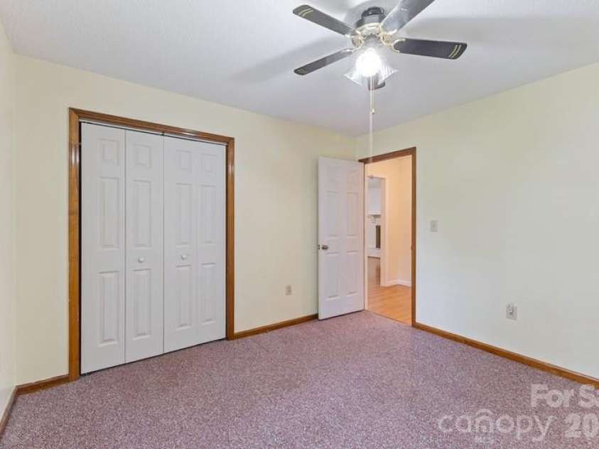 105 Spurgen Drive, Kings Mountain, NC 28086.  MLS# CAR4392001, YatesRealty ID 35146. 