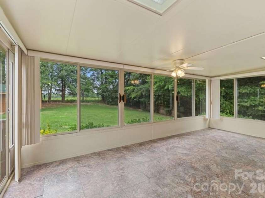 105 Spurgen Drive, Kings Mountain, NC 28086.  MLS# CAR4392001, YatesRealty ID 35146. 