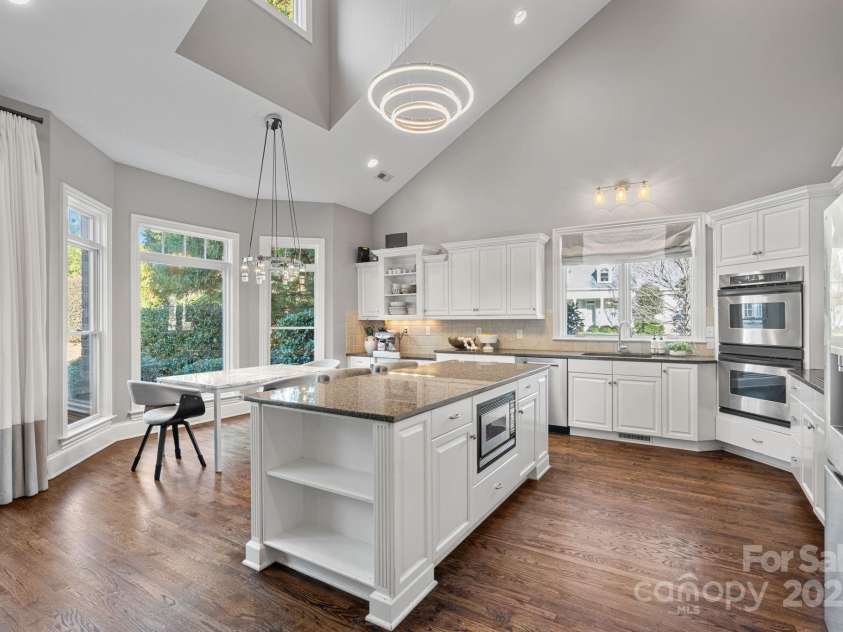 18823 Peninsula Cove Lane, Cornelius, NC 28031.  MLS# CAR4255318, YatesRealty ID 35147. 