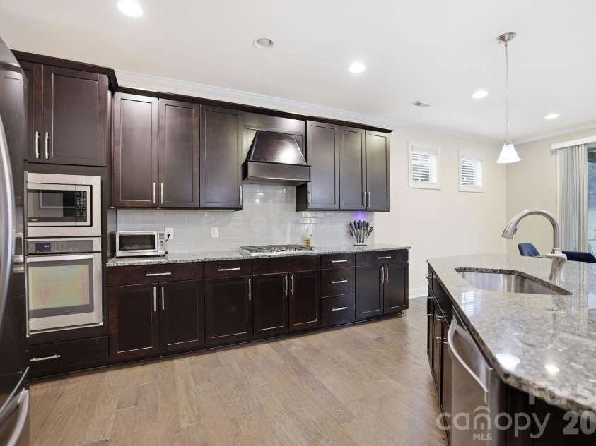 18500 Studman Branch Avenue, Charlotte, NC 28278.  MLS# CAR4396796, YatesRealty ID 35148. 