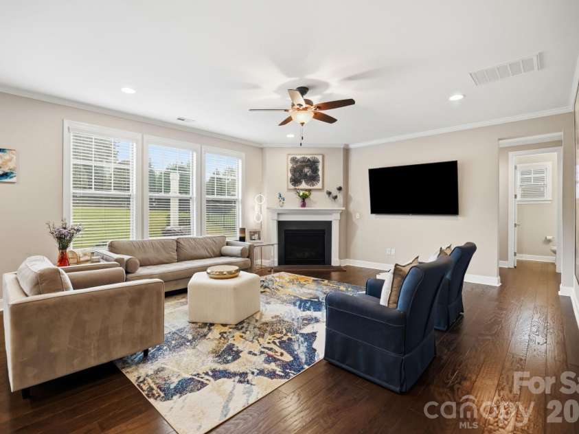 18500 Studman Branch Avenue, Charlotte, NC 28278.  MLS# CAR4396796, YatesRealty ID 35148. 