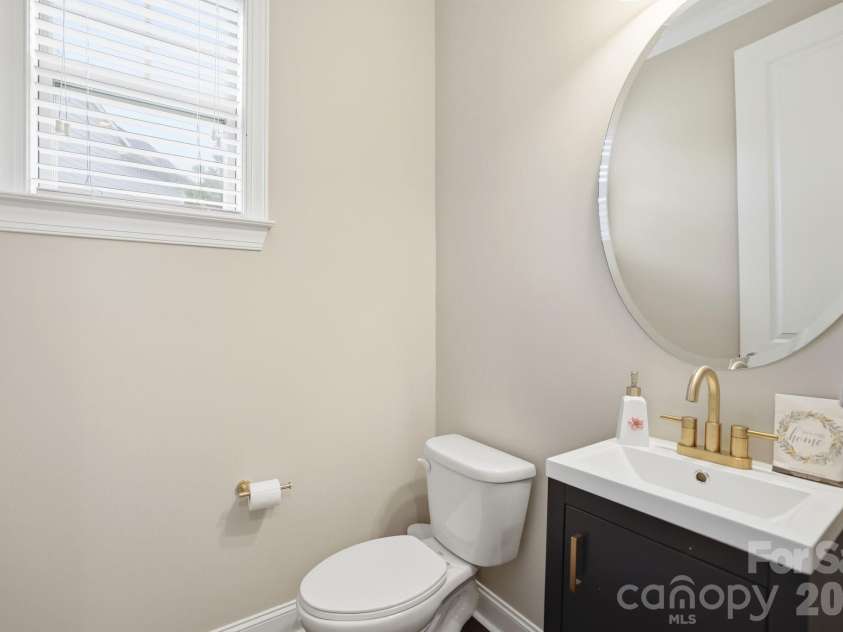 18500 Studman Branch Avenue, Charlotte, NC 28278.  MLS# CAR4396796, YatesRealty ID 35148. 