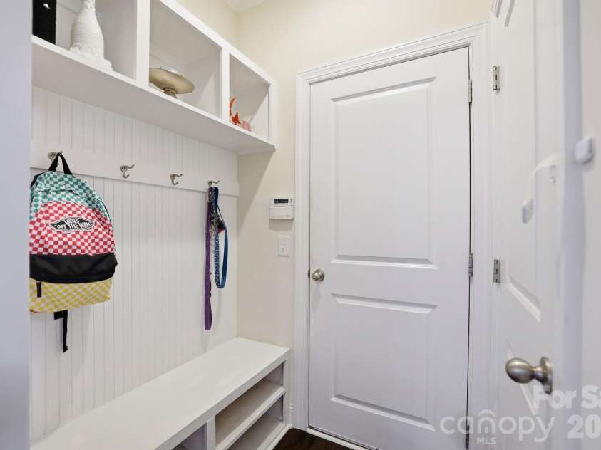 18500 Studman Branch Avenue, Charlotte, NC 28278.  MLS# CAR4396796, YatesRealty ID 35148. 