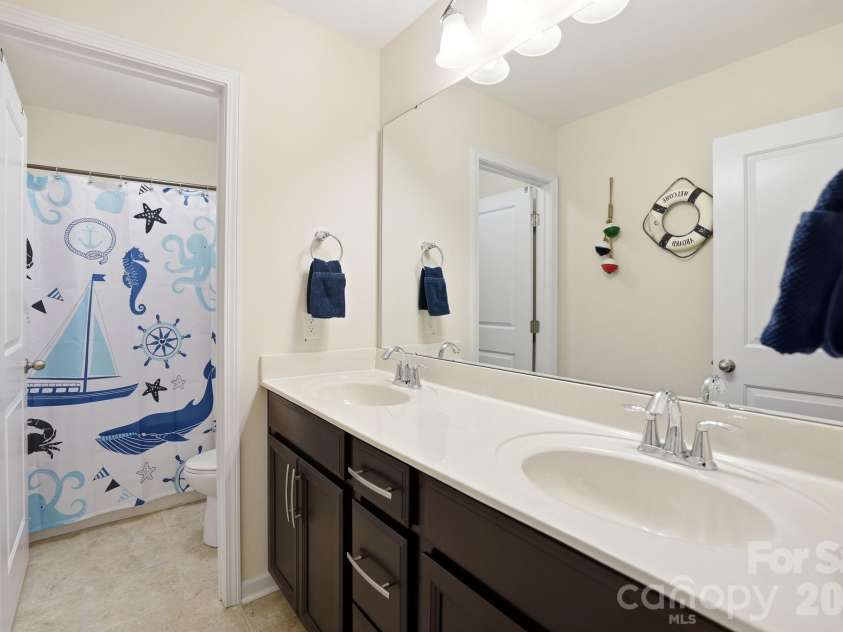 18500 Studman Branch Avenue, Charlotte, NC 28278.  MLS# CAR4396796, YatesRealty ID 35148. 