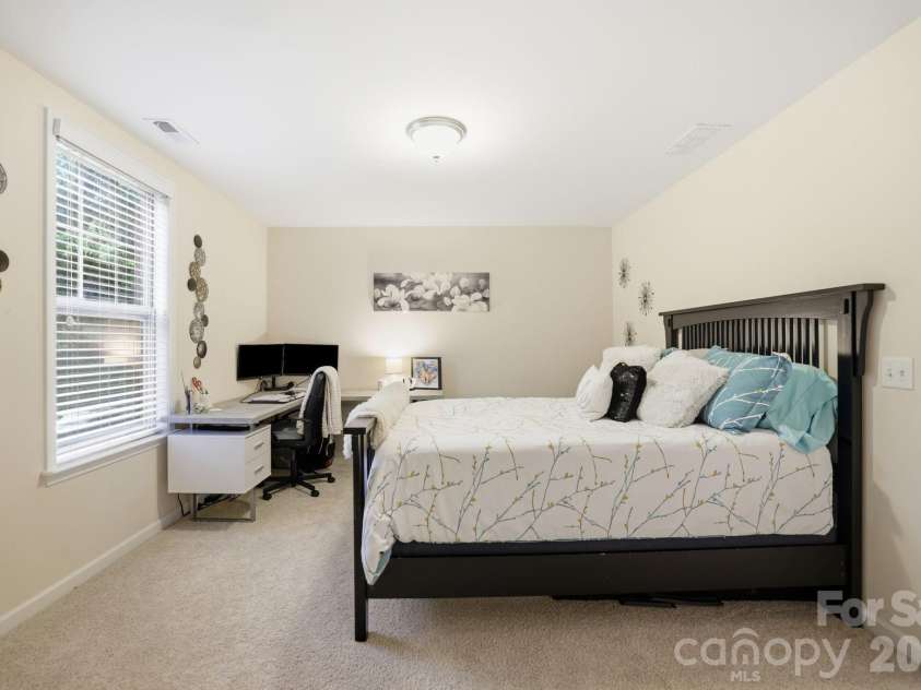 18500 Studman Branch Avenue, Charlotte, NC 28278.  MLS# CAR4396796, YatesRealty ID 35148. 