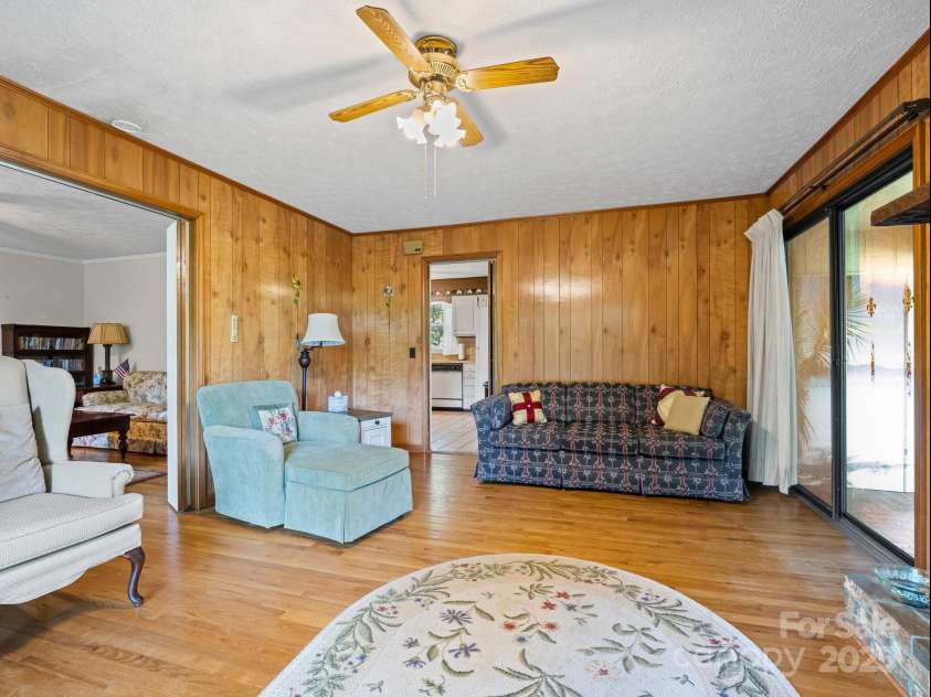 1 Whitehall Lane, Hendersonville, NC 28739.  MLS# CAR4274945, YatesRealty ID 35149. 