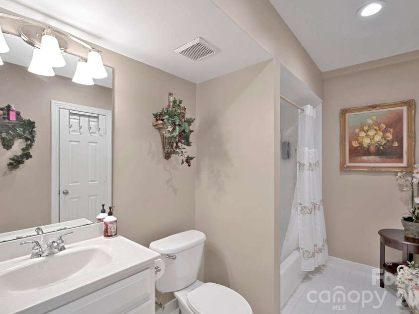 4754 Andrews Links Street, Charlotte, NC 28277.  MLS# CAR4360283, YatesRealty ID 35149. 
