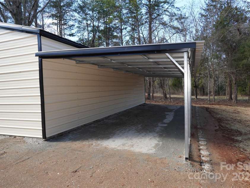 303 Patterson Farm Road, Mooresville, NC 28115.  MLS# CAR4219086, YatesRealty ID 3515. 
