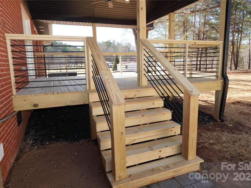 303 Patterson Farm Road, Mooresville, NC 28115.  MLS# CAR4219086, YatesRealty ID 3515. 