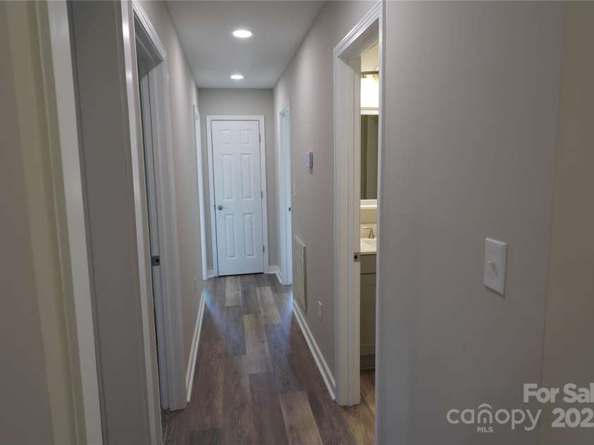 303 Patterson Farm Road, Mooresville, NC 28115.  MLS# CAR4219086, YatesRealty ID 3515. 