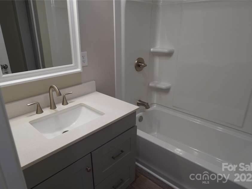 303 Patterson Farm Road, Mooresville, NC 28115.  MLS# CAR4219086, YatesRealty ID 3515. 