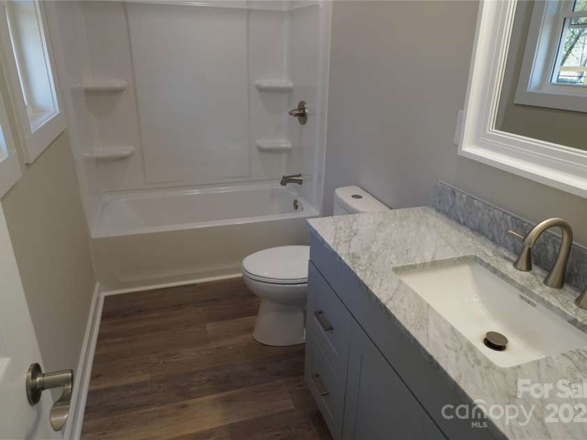 303 Patterson Farm Road, Mooresville, NC 28115.  MLS# CAR4219086, YatesRealty ID 3515. 