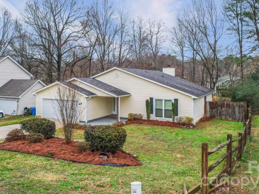 9357 Aylesbury Lane, Mint Hill, NC 28227.  MLS# CAR4353783, YatesRealty ID 3515. 