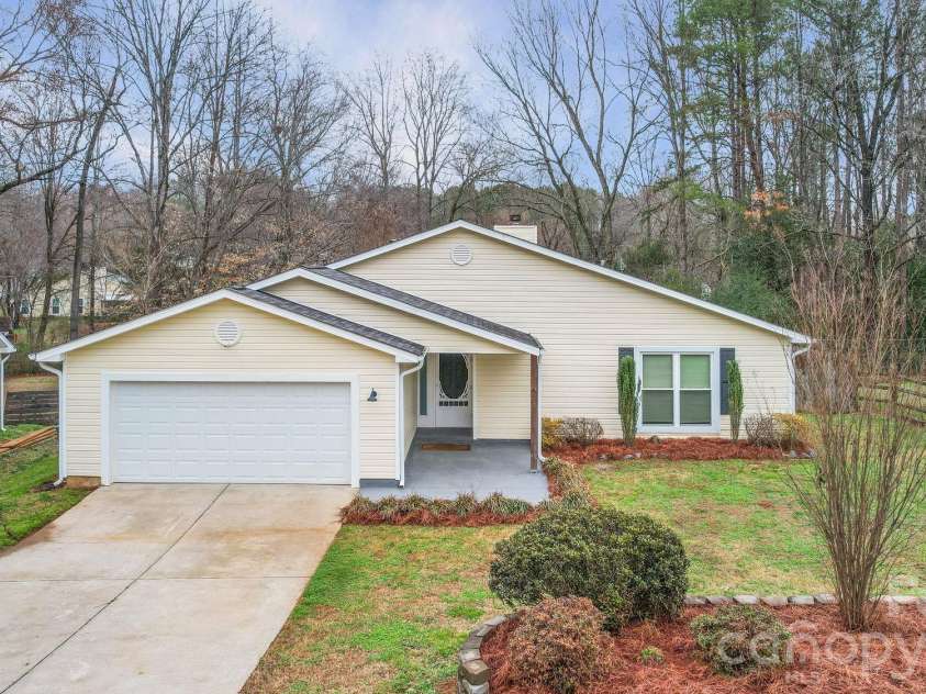 9357 Aylesbury Lane, Mint Hill, NC 28227.  MLS# CAR4353783, YatesRealty ID 3515. 