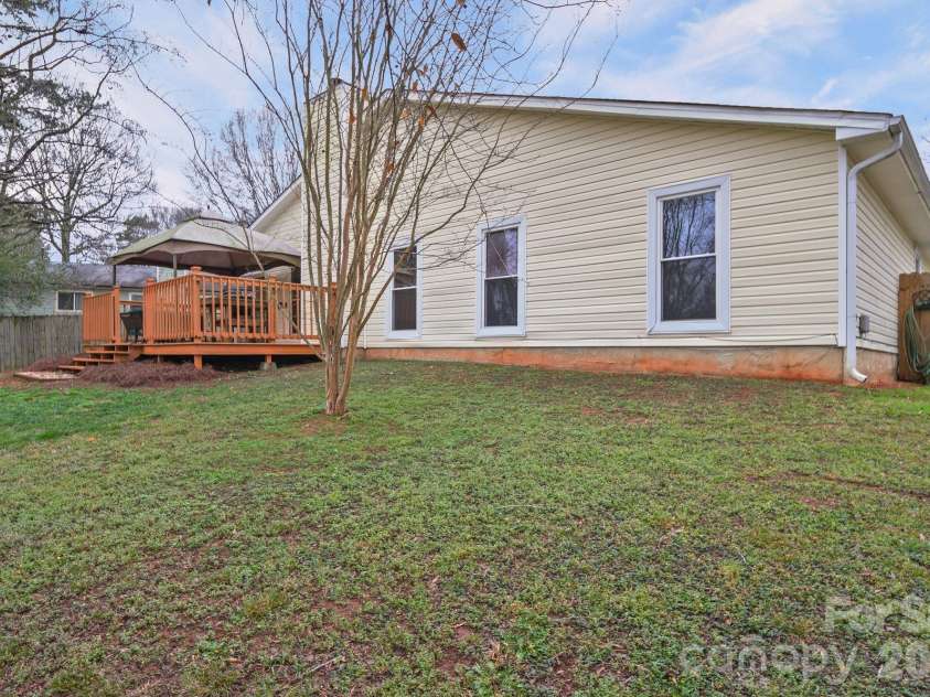 9357 Aylesbury Lane, Mint Hill, NC 28227.  MLS# CAR4353783, YatesRealty ID 3515. 